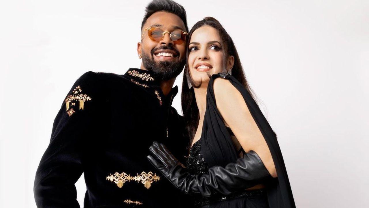 Both, Hardik Pandya and Natasa Stankovic were looking stunning in their respective black designer attires. As for the attires of the duo, while Natasa upped the fashion quotient with her black corset gown, Hardik upped his fashion game with his super-stylish jacket with coordinated trousers and footwear (shoes) as well.